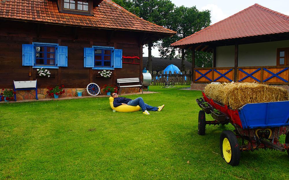 Etno Selo Rajski Konaci Leusici Dış mekan fotoğraf